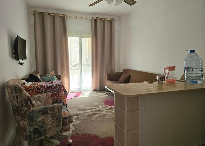 Apartment شالية مكيف غرفتين,ولفنج ,وحمام كامل, وتراس يرى البحر قرية بلوا لاجون 2 ليله اقل حجز عائلات فقط من فضلك Ras Sedr