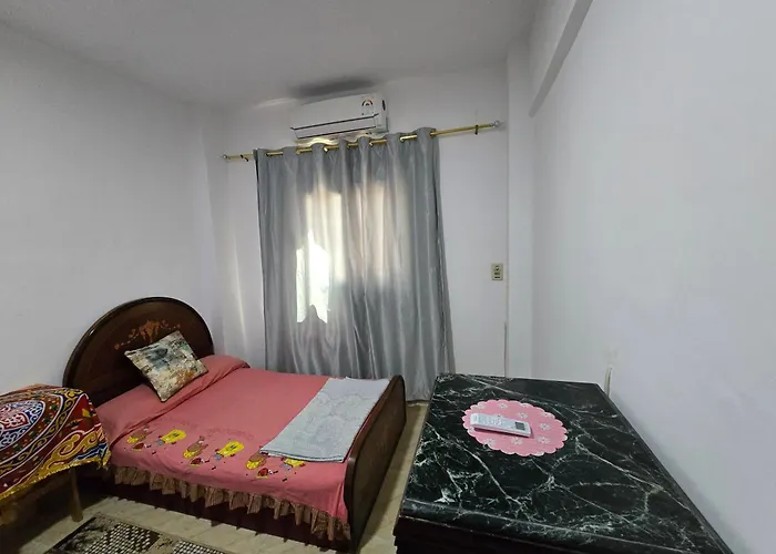 شالية مكيف غرفتين,ولفنج ,وحمام كامل, وتراس يرى البحر قرية بلوا لاجون 2 ليله اقل حجز عائلات فقط من فضلك